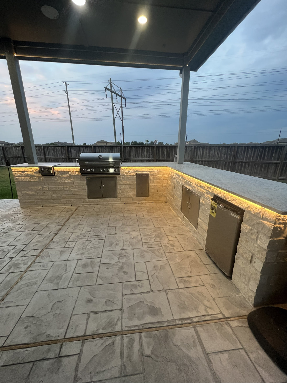 Outdoor kitchen island in Richmond, TX – alternate angle